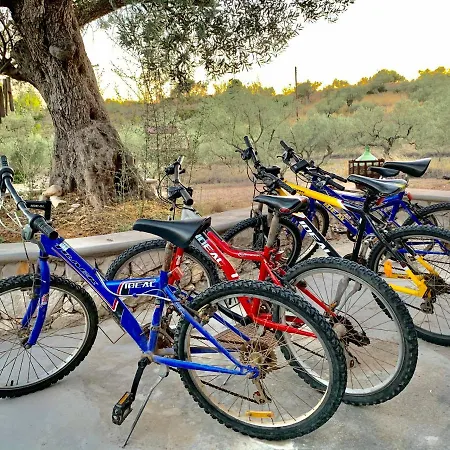 Сasa de vacaciones Roxanne's Olive Grove House Kranidi