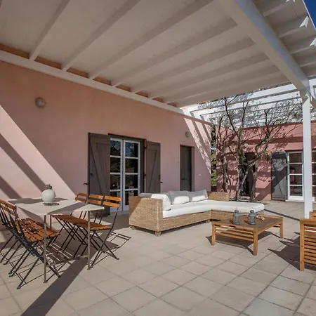 Roxanne's Olive Grove House Holiday home