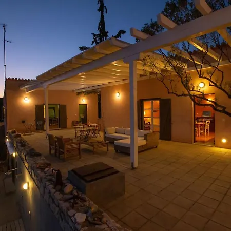 Roxanne's Olive Grove House