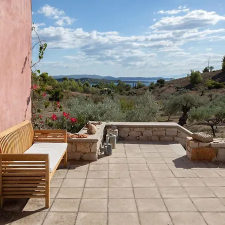 Сasa de vacaciones Roxanne's Olive Grove House