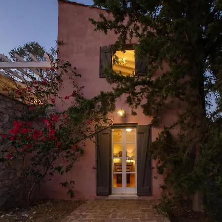 Roxanne's Olive Grove House Holiday home *