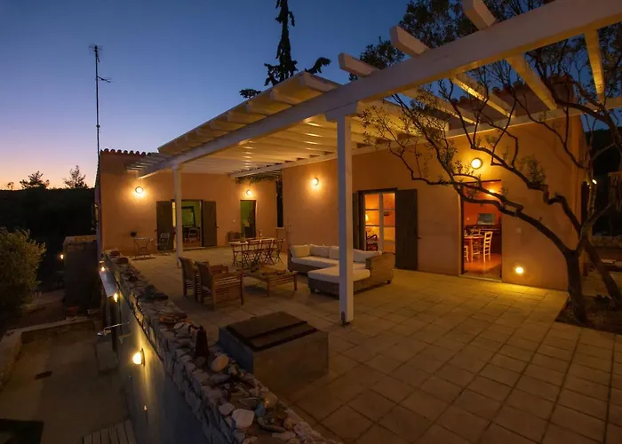 Roxanne's Olive Grove House