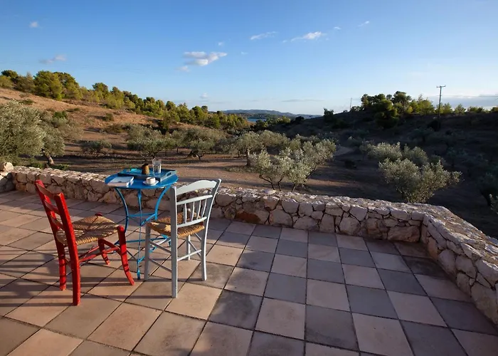 Roxanne's Olive Grove House Vakantiehuis Kranídion