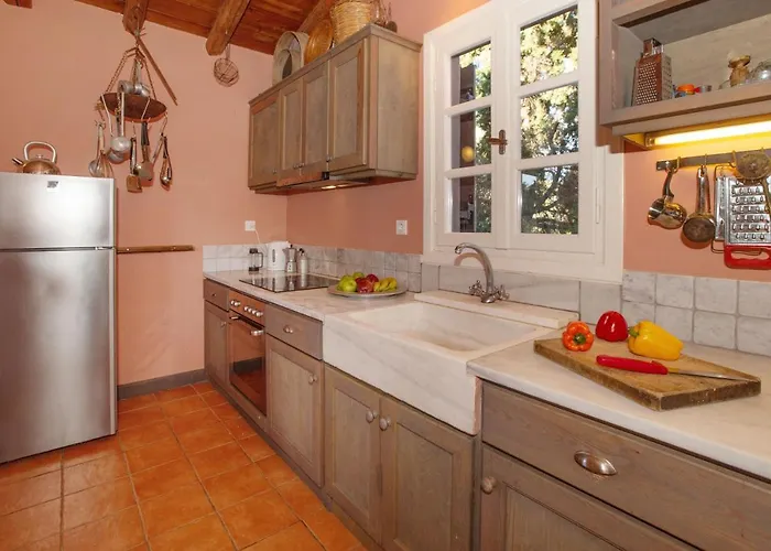 Roxanne's Olive Grove House Vakantiehuis *