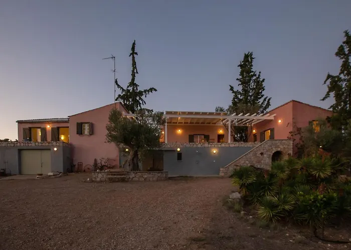 Roxanne's Olive Grove House * Kranídion